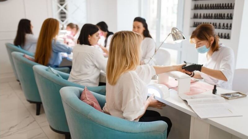 Do Nail Technicians Need Insurance