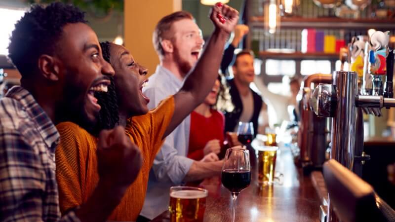 Top Ways Sports Bars Bring Fans Together in Community Spirit in Mankato