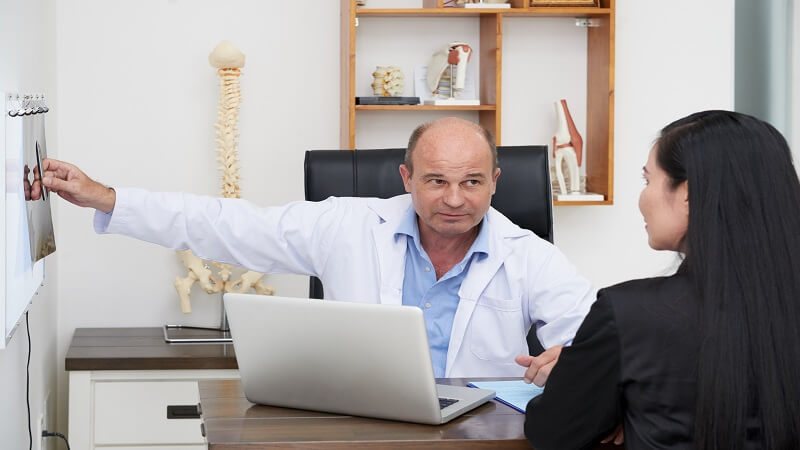 How NJ And NY Neurosurgeons Bring Relief For Spine Disorders