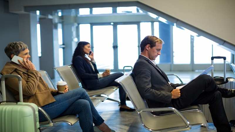 From Boardrooms to Beaches: Balancing Business and Travel